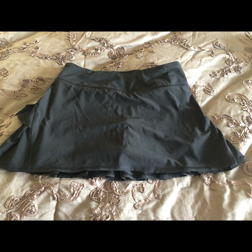 Lululemon pacesetter skirt